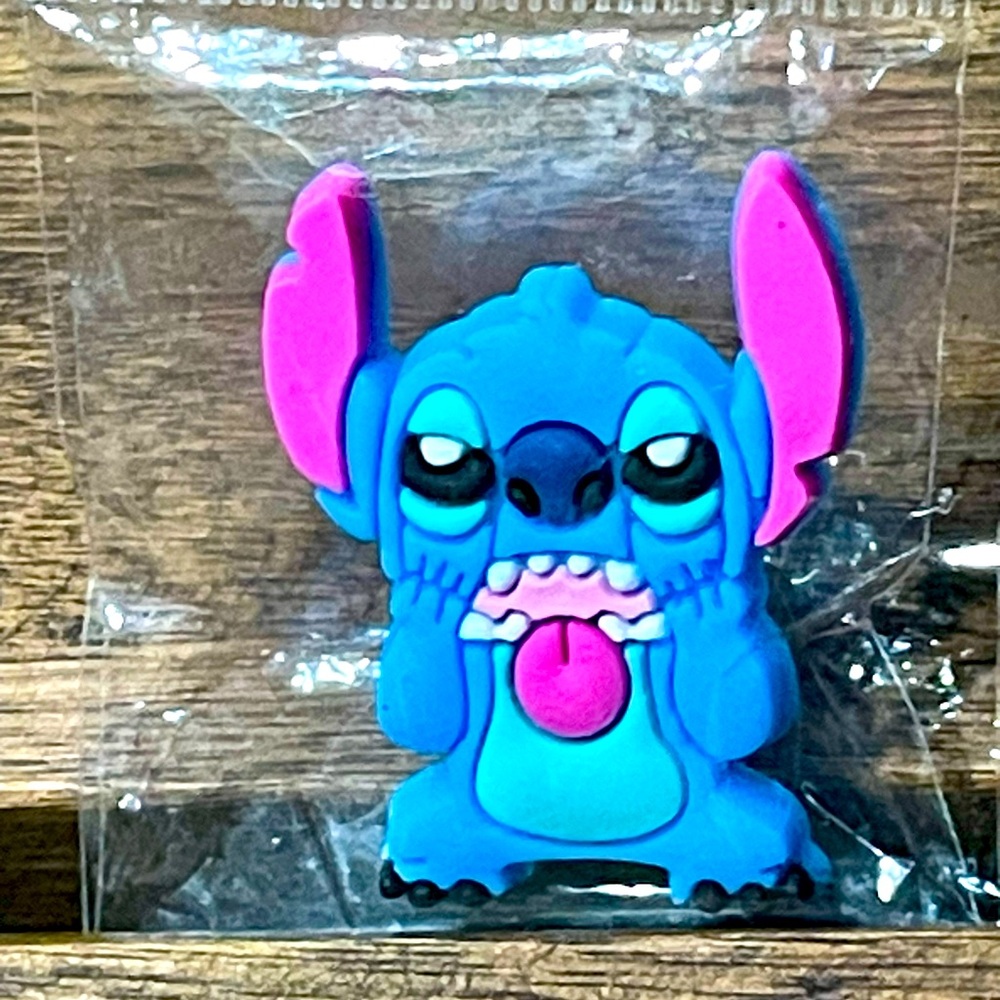 CrocCharm- stitch. NIP.